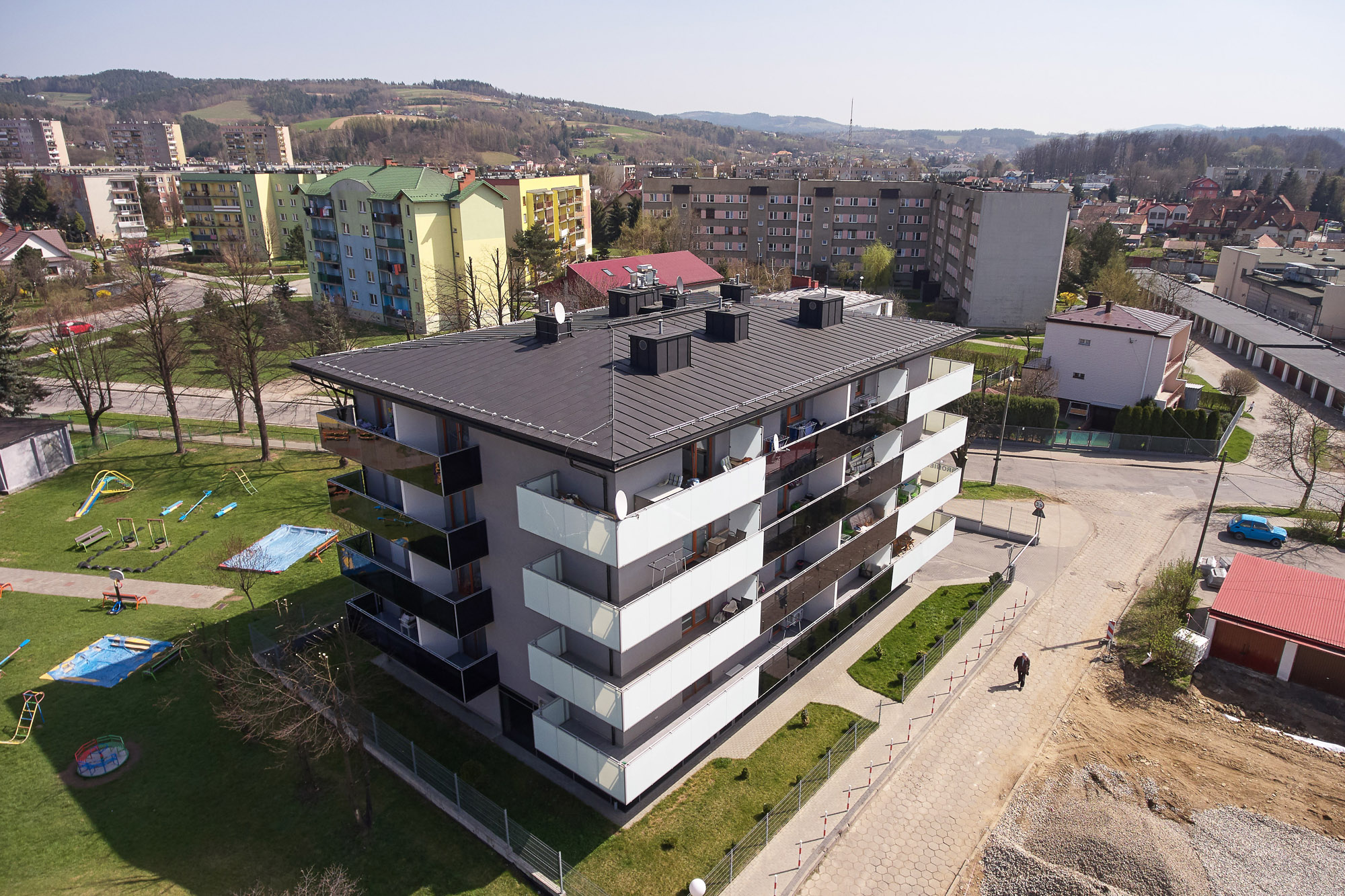 Budynek mieszkalno-usługowy, ul. Broniewskiego 28, Nowy Sącz