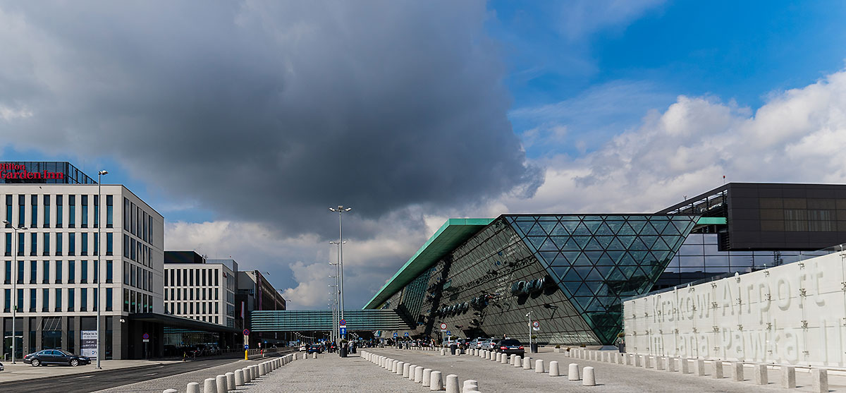 Terminal pasażerski T4 Międzynarodowy Port Lotniczy im. Jana Pawła II Kraków-Balice