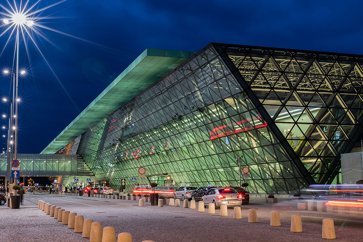 Terminal pasażerski T4 Międzynarodowy Port Lotniczy im. Jana Pawła II Kraków-Balice