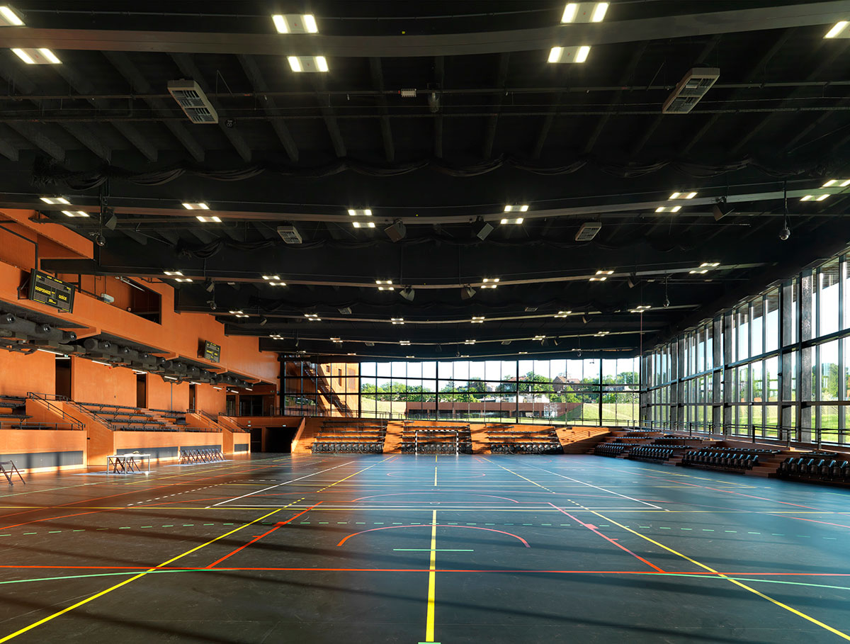 Hala KS Cracovia z Centrum Sportu Osób Niepełnosprawnych